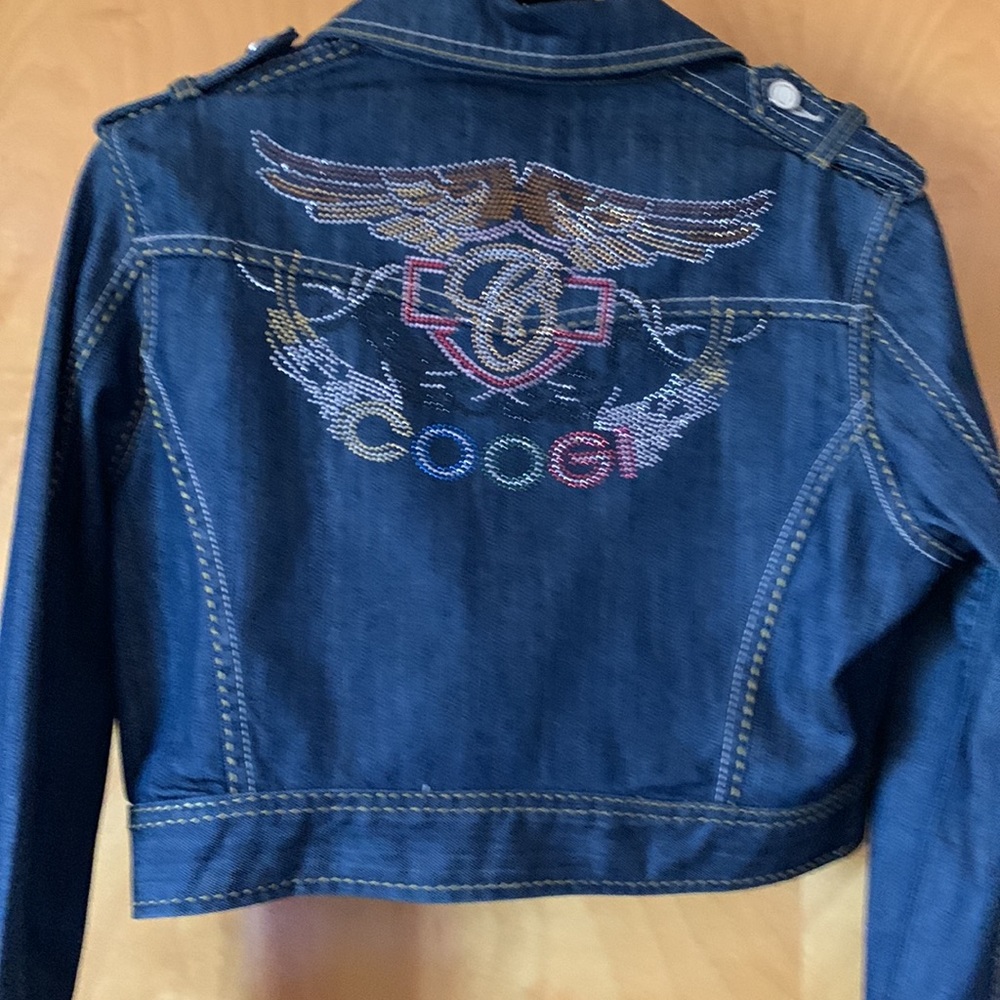 Coogie cropped jacket, size large